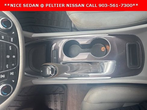 Used 2020 Chevrolet Malibu LT image 14