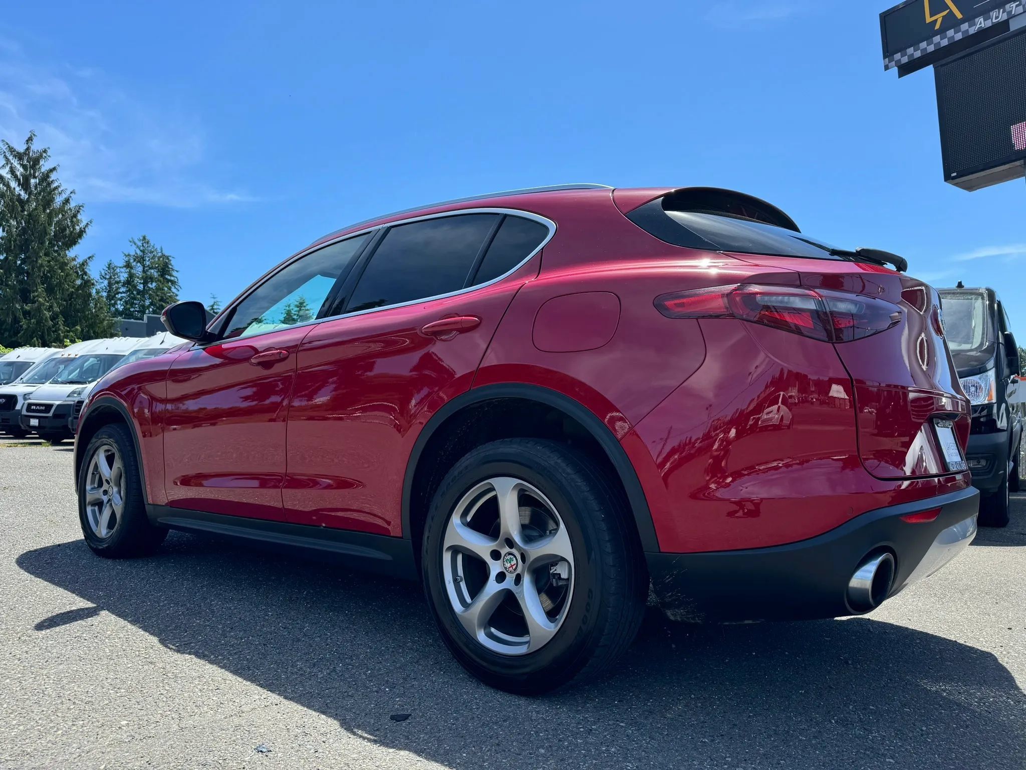 Used 2019 Alfa Romeo Stelvio RWD image 7