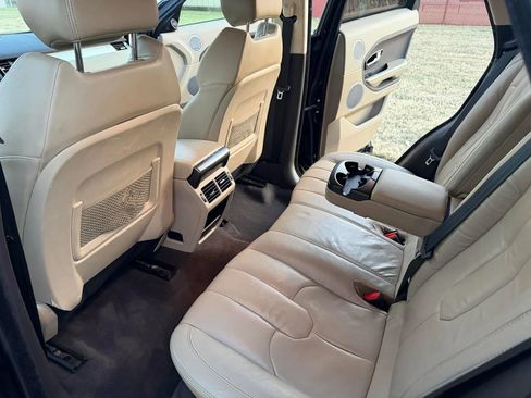 Used 2013 Land Rover Range Rover Evoque Pure Plus w/ Pure Plus Pkg image 23