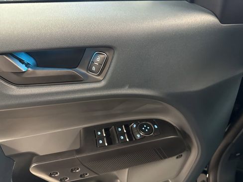 New 2025 Ford Maverick Lariat w/ Black Appearance Package AWD/4WD image 5