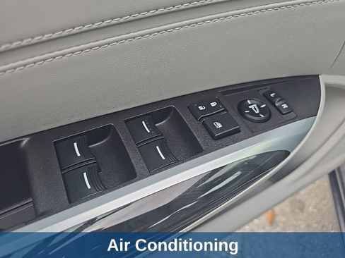 Used 2020 Acura TLX image 14