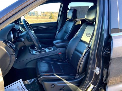 Used 2019 Jeep Grand Cherokee Overland image 9