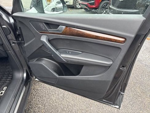 Used 2020 Audi Q5 2.0T Premium Plus w/ Premium Plus Package image 25