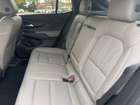 Used 2024 Buick Envista Avenir image 16