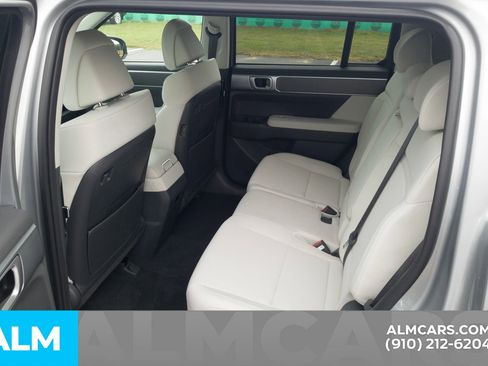 Used 2026 Hyundai Santa Fe SE FWD image 19
