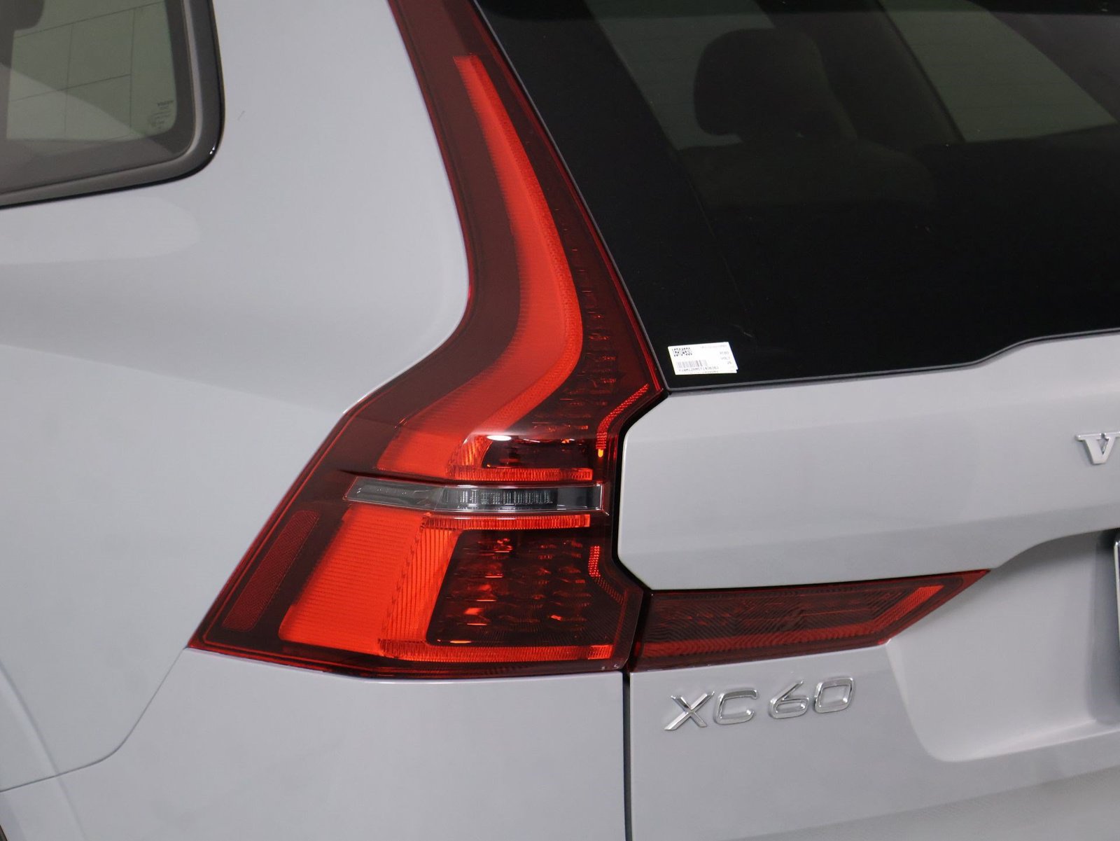 Used 2026 Volvo XC60 B5 Ultra w/ Protection Package Premier AWD/4WD image 18