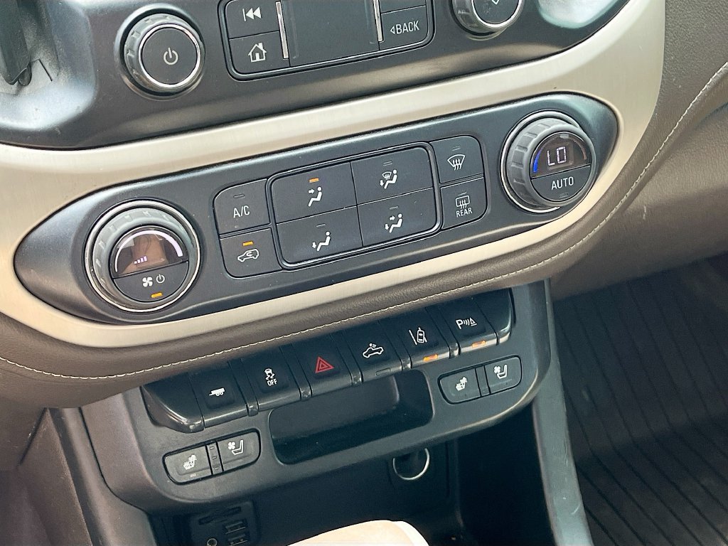 Used 2021 GMC Canyon Denali AWD/4WD image 16