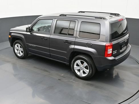 Used 2017 Jeep Patriot Sport image 33