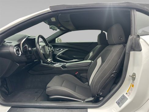 Used 2022 Chevrolet Camaro LT w/ RS Package image 11