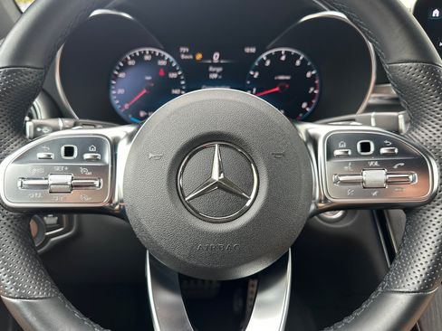 Used 2022 Mercedes-Benz GLC 300 image 22