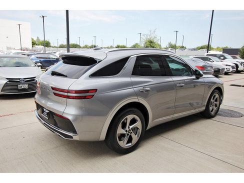 Used 2026 Genesis GV70 2.5T AWD/4WD image 8
