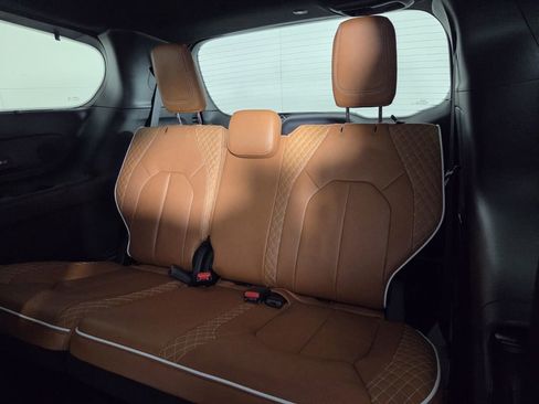 New 2026 Chrysler Pacifica Pinnacle w/ Trailer Tow Group image 12