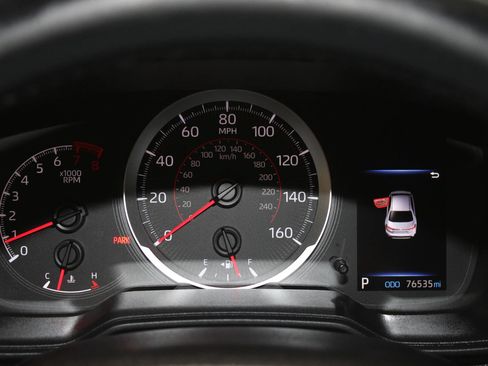 Used 2021 Toyota Corolla SE FWD image 11