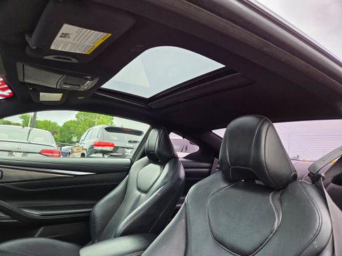 Used 2017 INFINITI Q60 3.0t w/ Premium Plus Package 3.0T RWD image 8