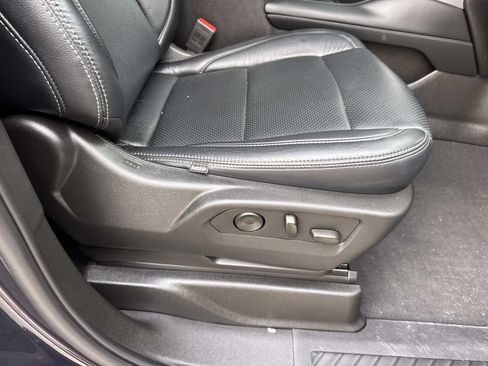 Used 2024 Chevrolet Tahoe LS RWD image 12