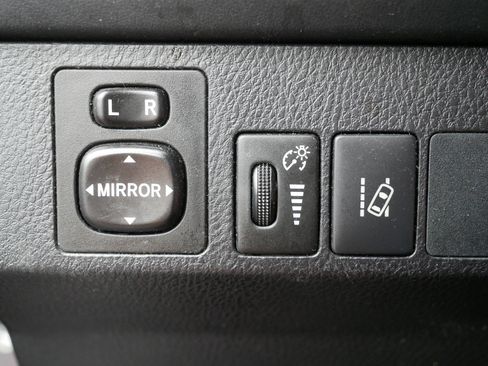 Used 2017 Toyota RAV4 LE w/ All Weather Liner Package AWD/4WD image 22
