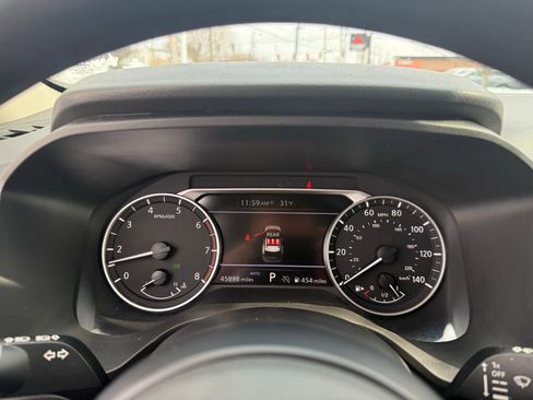 Used 2024 Nissan Rogue SV image 45