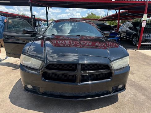Used 2013 Dodge Charger R/T RWD image 11