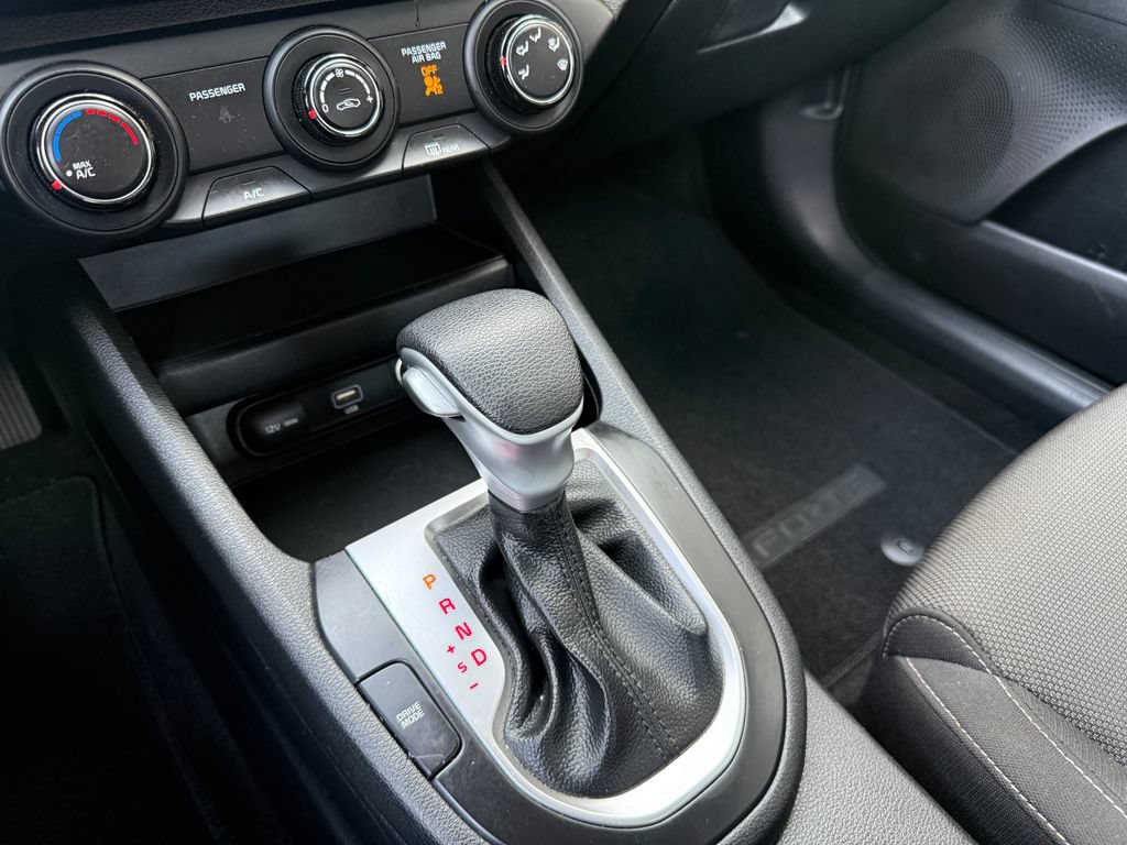 Used 2023 Kia Forte LXS FWD image 21