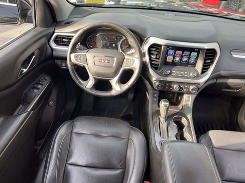Used 2018 GMC Acadia SLT image 17