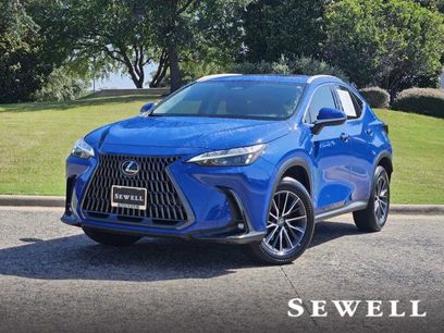 Certified 2025 Lexus NX 250 FWD w/ Towing Package (2000 Lbs)
