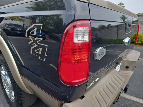 Used 2013 Ford F250 King Ranch w/ King Ranch w/Chrome Pkg image 32