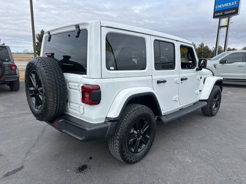 Used 2023 Jeep Wrangler Altitude image 10
