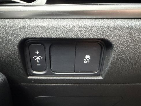 Used 2024 Kia Sorento S w/ Panoramic Sunroof Package image 29