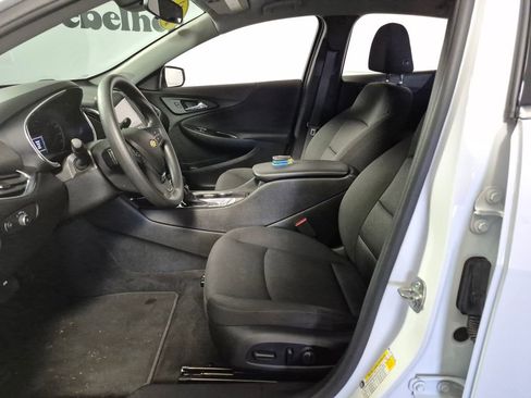 Certified 2021 Chevrolet Malibu LT image 9