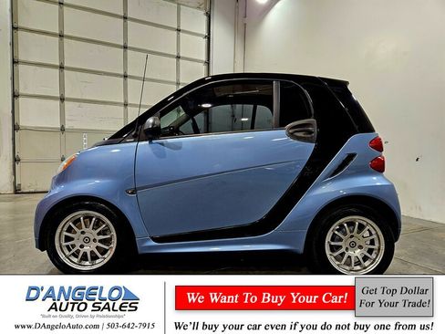 Used 2014 smart fortwo passion image 8
