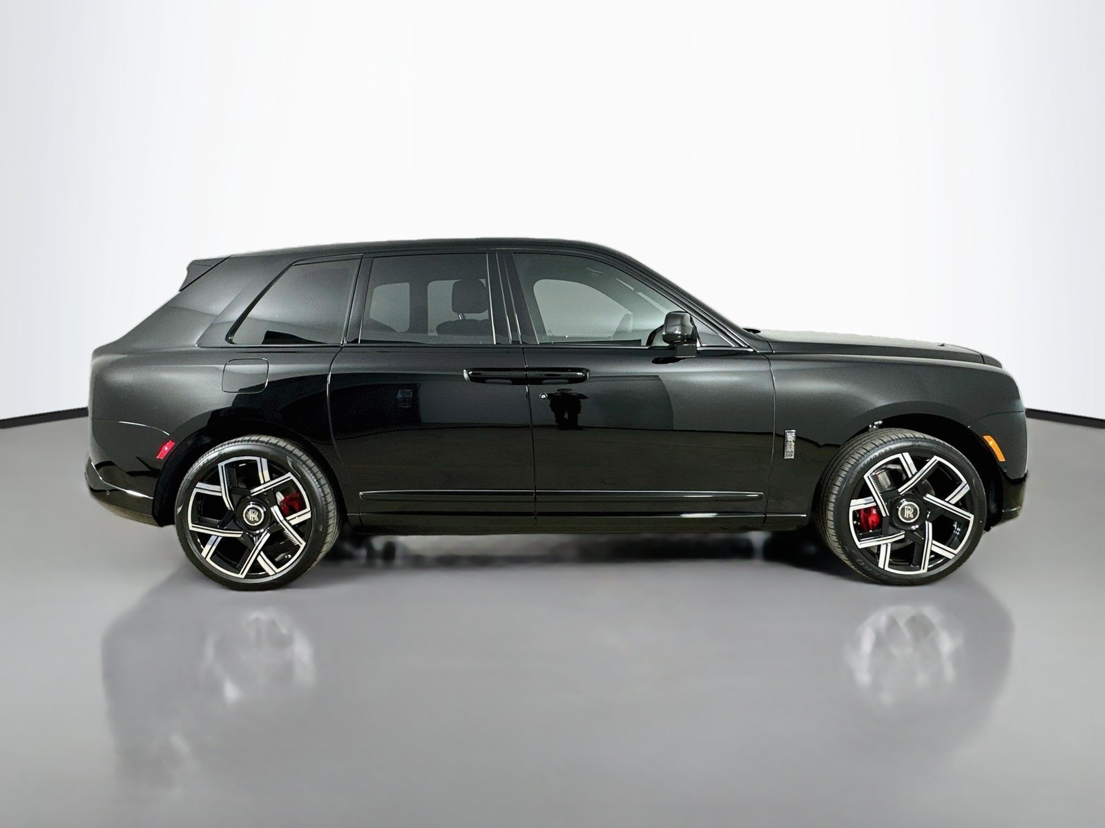 Used 2026 Rolls-Royce Cullinan Black Badge AWD/4WD image 4