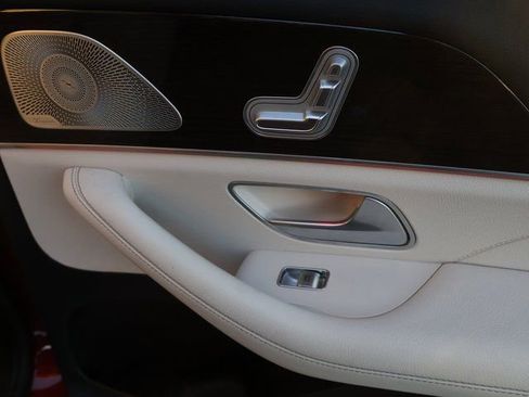 Used 2022 Mercedes-Benz GLS 450 4MATIC image 18