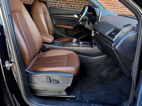 Used 2018 Audi Q5 2.0T Premium Plus w/ Premium Plus Package image 11