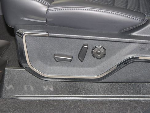 New 2026 Ford F250 Platinum image 26