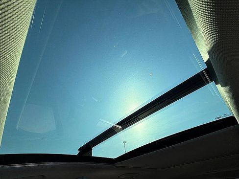 Certified 2023 Hyundai Tucson Limited AWD/4WD image 16
