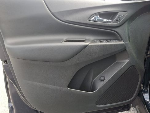 Used 2020 Chevrolet Equinox LT AWD/4WD image 12