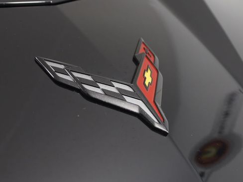 Used 2021 Chevrolet Corvette Stingray Premium Cpe w/ Z51 Performance Package RWD image 22