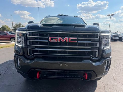 Used 2022 GMC Sierra 2500 AT4 w/ Driver Alert Package I AWD/4WD image 8