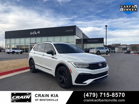 Used 2024 Volkswagen Tiguan SE R-Line image 1