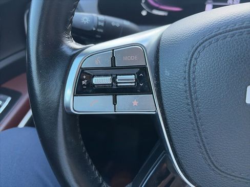 Used 2023 Kia Telluride EX w/ EX Captain's Chair Package image 11