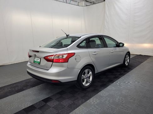 Used 2014 Ford Focus SE image 9