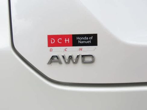 Used 2023 Honda Pilot Touring image 8