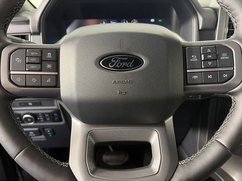 Used 2025 Ford F150 Lariat AWD/4WD image 16