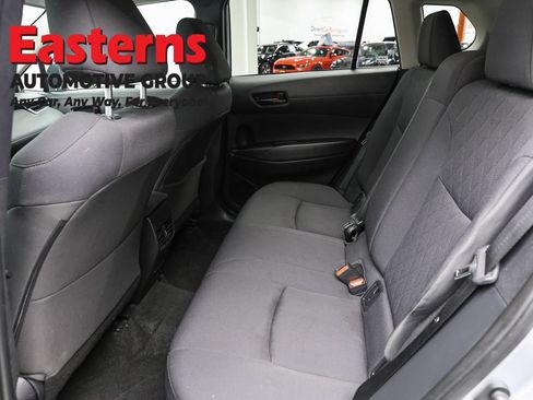 Used 2025 Toyota Corolla Cross LE FWD image 20