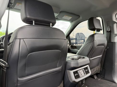 Used 2023 Ford F250 Lariat w/ Sport Appearance Package AWD/4WD image 34