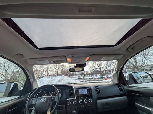 Used 2019 Toyota Sequoia SR5 w/ Premium Package image 20