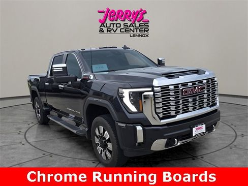 Used 2024 GMC Sierra 3500 Denali w/ Denali Reserve Package image 9