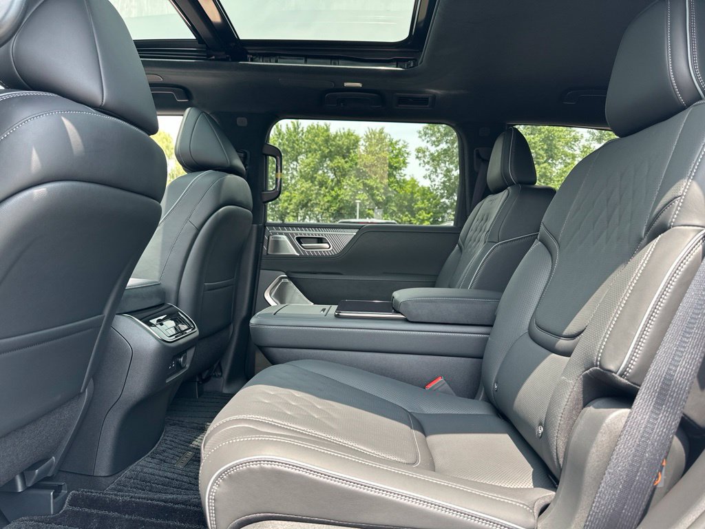 New 2027 INFINITI QX80 Autograph AWD/4WD image 36