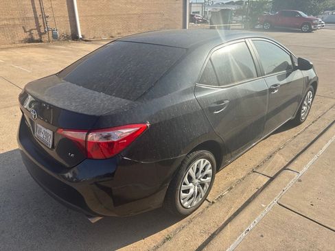 Used 2018 Toyota Corolla LE FWD image 4