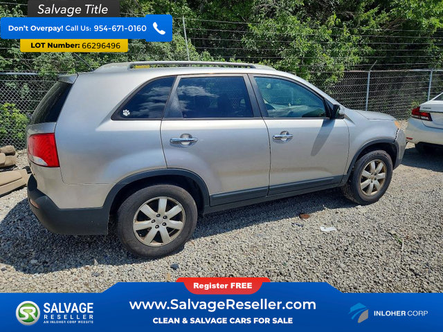 Used 2012 Kia Sorento LX w/ Convenience Pkg FWD image 4